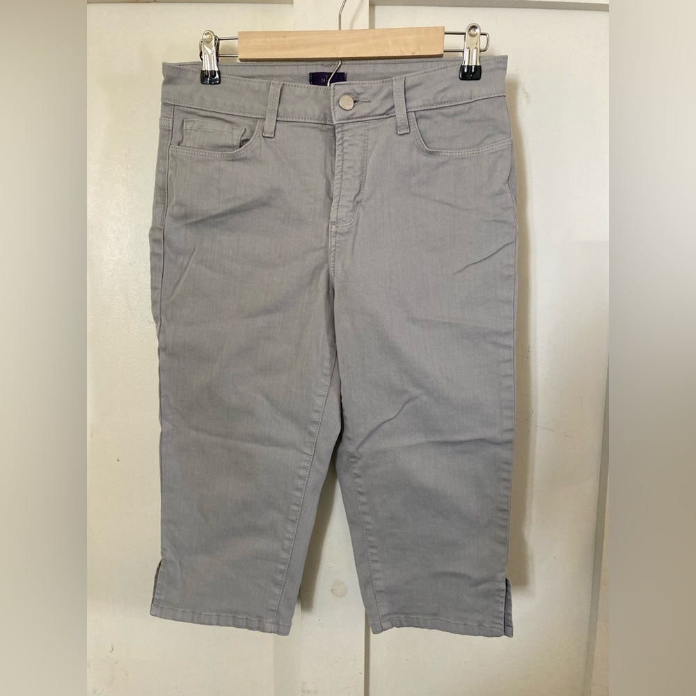 Nydj crop capris lift tuck technology 8P light gray